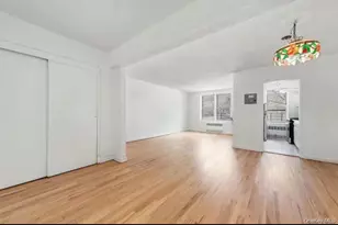 3304 93rd St, Jackson Heights, NY 11372 - Photo 4