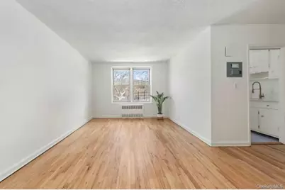 3304 93rd Street #2M, Jackson Heights, NY 11372 - Photo 2