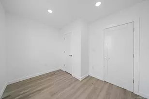 25-17 McIntosh St, East Elmhurst, NY 11369 - Photo 20