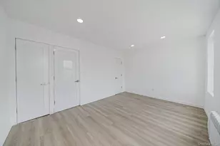 25-17 McIntosh St, East Elmhurst, NY 11369 - Photo 16