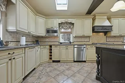 227 Colony Street, West Hempstead, NY 11552 - Photo 10