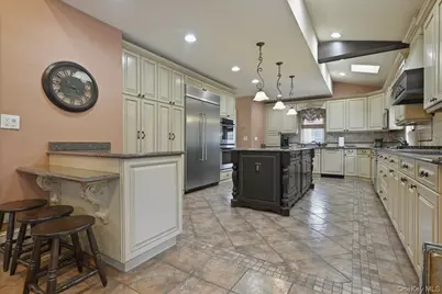 227 Colony Street, West Hempstead, NY 11552 - Photo 14