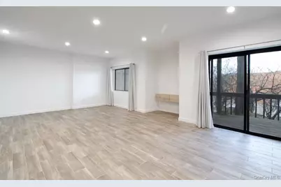 17 John Bean Court #17, Port Washington, NY 11050 - Photo 16