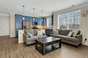 2004 Bennington Dr, Fishkill, NY 12524 - Photo 8