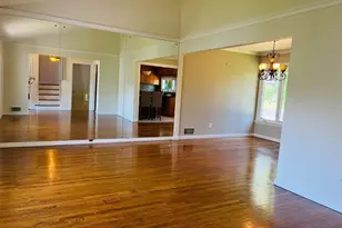 40 Willets Dr, Syosset, NY 11791 - Photo 2