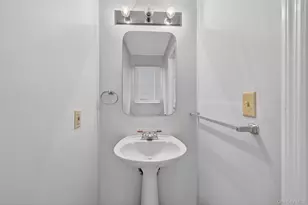 2003 Regent, Mount Kisco, NY 10549 - Photo 20