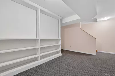 2003 Regent, Mount Kisco, NY 10549 - Photo 38