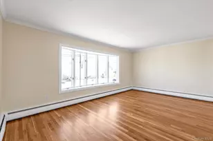 2310 Willow St, Wantagh, NY 11793 - Photo 4