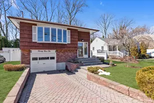 2310 Willow St, Wantagh, NY 11793 - Photo 2