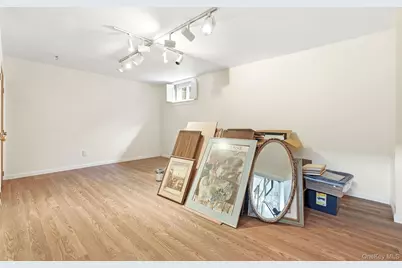 412 N Broadway #27, Yonkers, NY 10701 - Photo 24