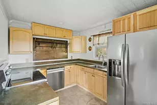 230 Lakeside Trail, Ridge, NY 11961 - Photo 6