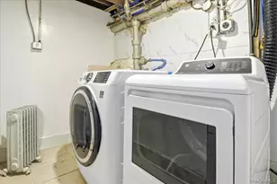 71-19 Nansen St, Forest Hills, NY 11375 - Photo 16