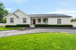 525 Rocky Point Rd, East Marion, NY 11939 - Photo 8