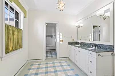 203 Store Hill Road, Old Westbury, NY 11568 - Photo 20