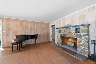 275 Munn Lane, Orient, NY 11957 - Photo 6