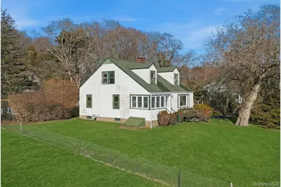 275 Munn Lane, Orient, NY 11957 - Photo 2