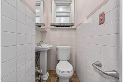 10743 128th Street, Richmond Hill, NY 11419 - Photo 6