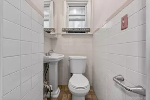 107-43 128th St, Richmond Hill, NY 11419 - Photo 6