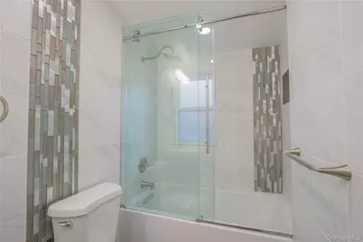 65 Virginia Avenue, Dobbs Ferry, NY 10522 - Photo 8