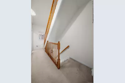 330 Maple Avenue #17, Westbury, NY 11590 - Photo 14