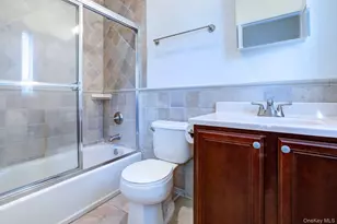 330 Maple Ave, Westbury, NY 11590 - Photo 14