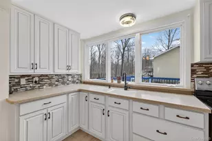 38 N 1st St, Cortlandt Manor, NY 10567 - Photo 12