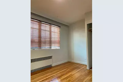 336 Scranton Avenue, Lynbrook, NY 11563 - Photo 8