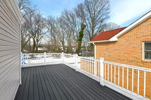 222-03 Kingsbury Ave, Bayside, NY 11364 - Photo 20