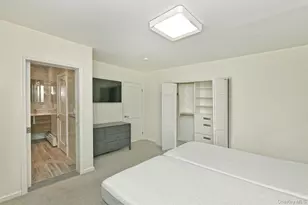 222-03 Kingsbury Ave, Bayside, NY 11364 - Photo 16