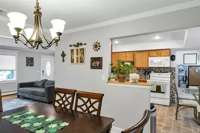 362 Easton Street, Ronkonkoma, NY 11779 - Photo 10