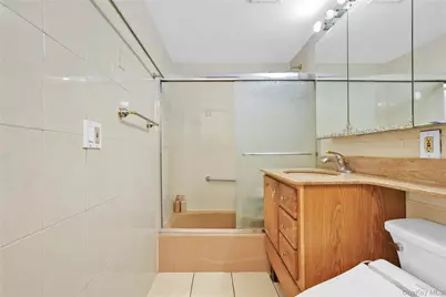 13835 Elder Avenue #Penthouse F, Flushing, NY 11355 - Photo 6