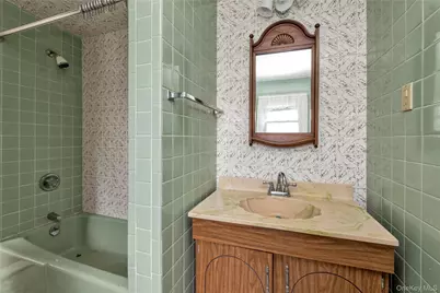 46 Denton Avenue, East Rockaway, NY 11518 - Photo 18