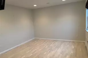 19 Franklin Ave, New Rochelle, NY 10805 - Photo 8