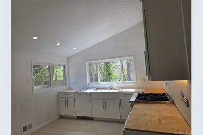 25 Fuller Street, Dix Hills, NY 11746 - Photo 8
