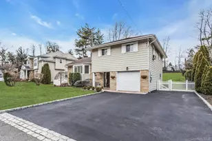 17 Meadowfield, Glen Cove, NY 11542 - Photo 2