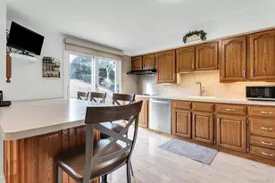 17 Meadowfield, Glen Cove, NY 11542 - Photo 14