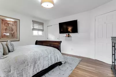 17 Meadowfield, Glen Cove, NY 11542 - Photo 18