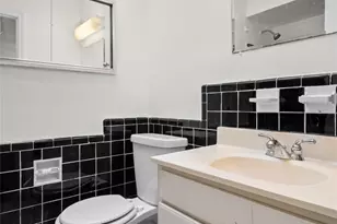 68-10 60th Dr, Maspeth, NY 11378 - Photo 12