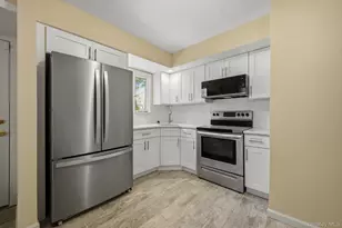 7 Rutland Rd, Mastic, NY 11950 - Photo 16