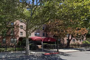 131-11 Kew Gardens Rd, Richmond Hill, NY 11418 - Photo 1