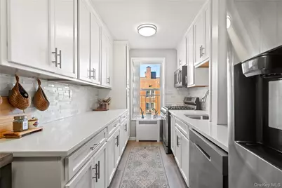 7210 112th Street #6D, Forest Hills, NY 11375 - Photo 6