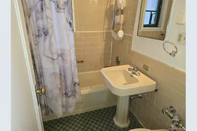 1530 Metropolitan Avenue #1E, Bronx, NY 10462 - Photo 6