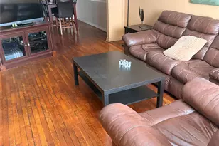 102-17 183rd Pl, Hollis, NY 11423 - Photo 2