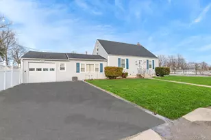 3683 Hawk Rd, Levittown, NY 11756 - Photo 2