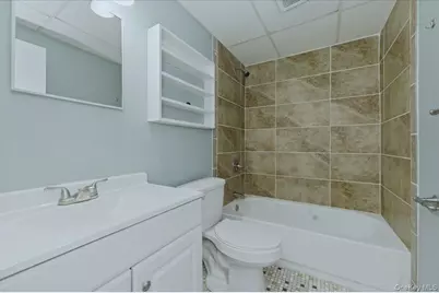 801 Main Street, Farmingdale, NY 11735 - Photo 18