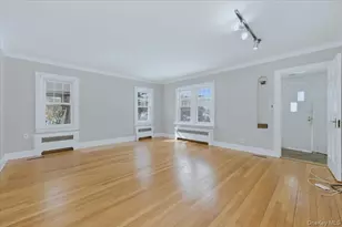 801 Main St, Farmingdale, NY 11735 - Photo 4