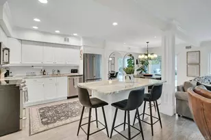 54 Estate Ct, Woodbury, NY 11797 - Photo 18