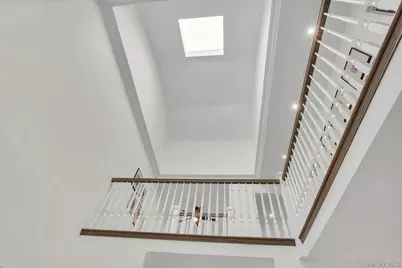 54 Estate Court #54, Woodbury, NY 11797 - Photo 12