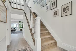 54 Estate Ct, Woodbury, NY 11797 - Photo 2