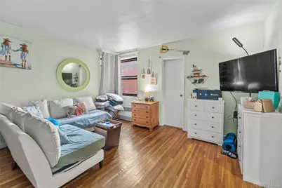 142 Garth Road #4Q, Scarsdale, NY 10583 - Photo 6